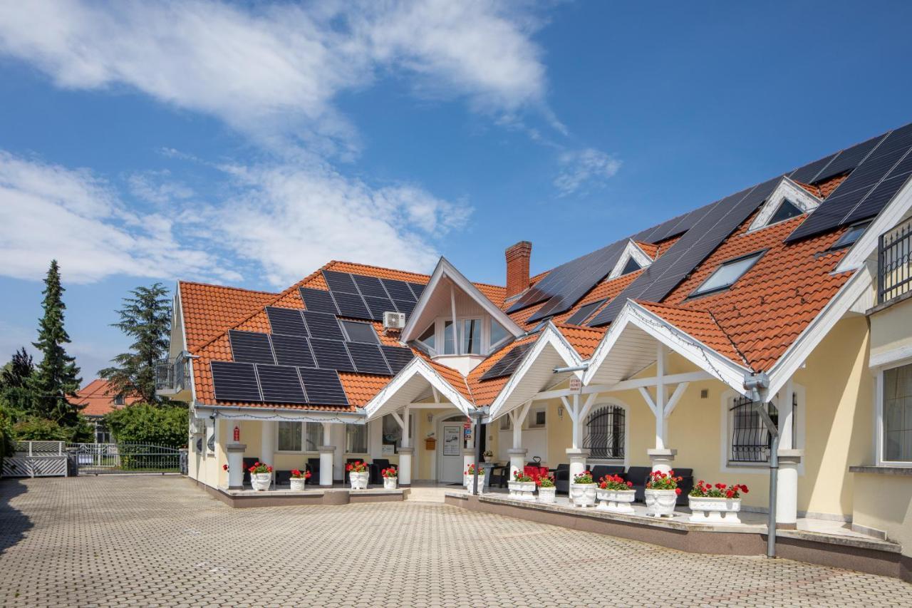 Admiral Family Resort Keszthely Kültér fotó